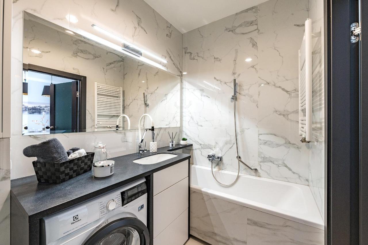Glow Apartments, Zaspa, Dywizjonu 303 Huoneisto *