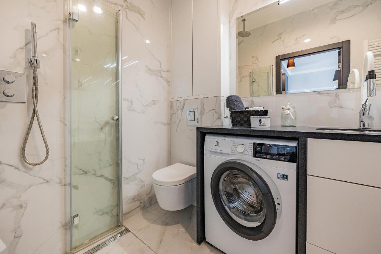 Glow Apartments, Zaspa, Dywizjonu 303 Huoneisto *